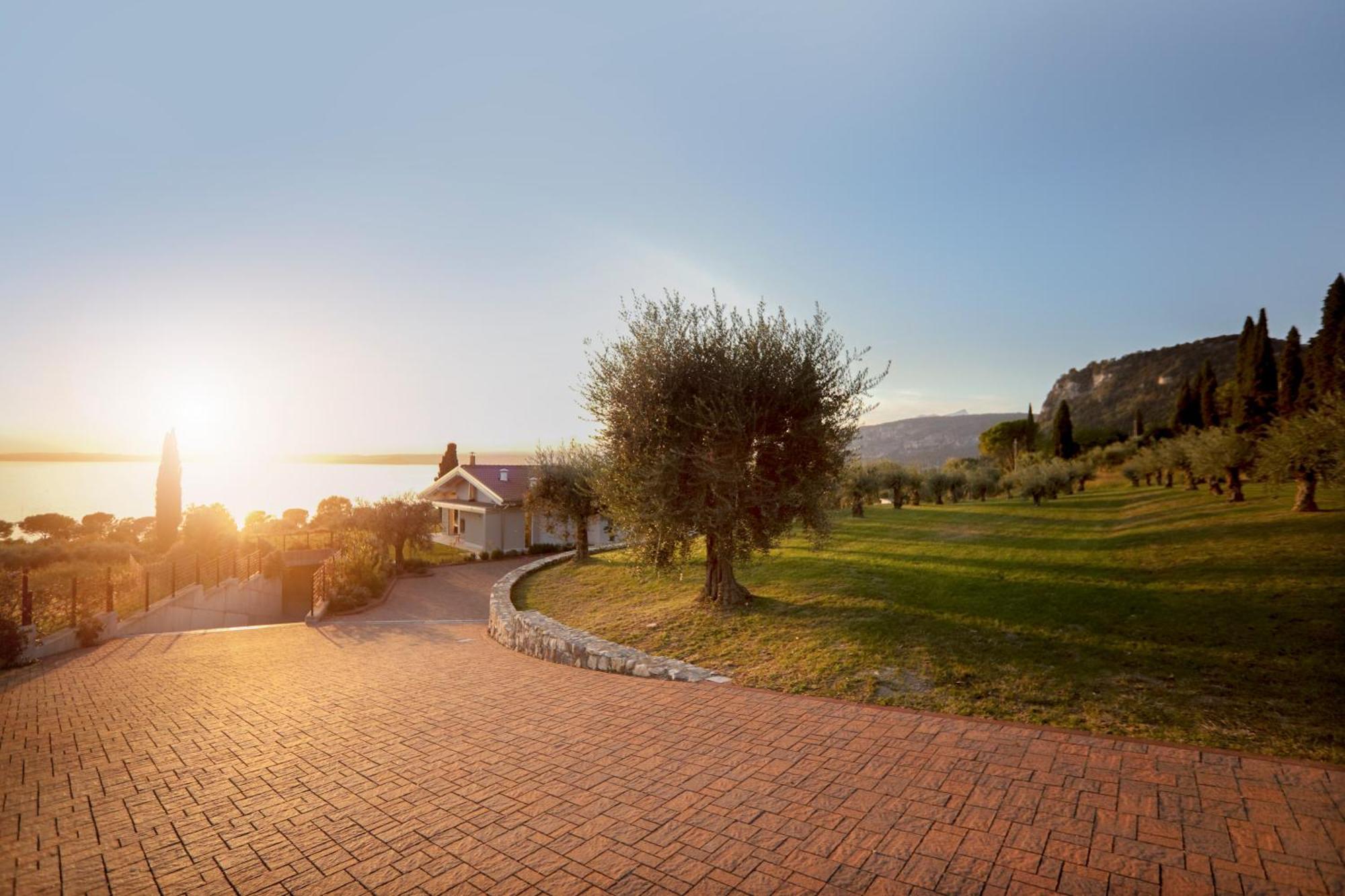 Villa F Bardolino Exterior foto